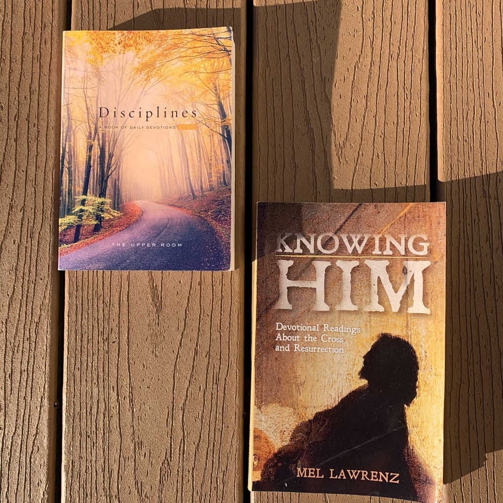 5 FOR $25. SET OF 2 DEVOTIONAL BOOKS